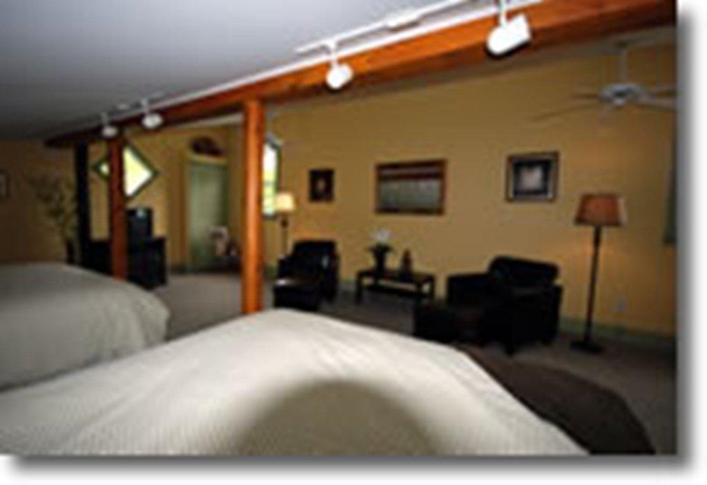 Riverrun Wilderness The Garden Cottage Foresters Falls Room photo
